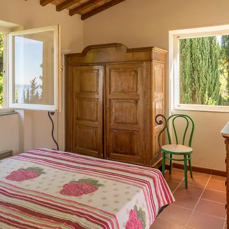 Danesi Hétvégi ház *