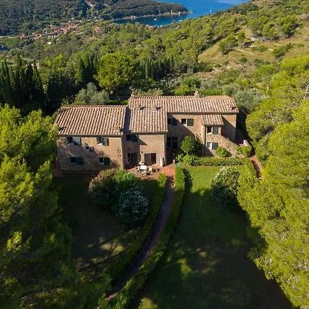 Danesi Hétvégi ház *