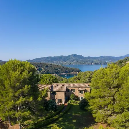 בית כפרי Danesi *